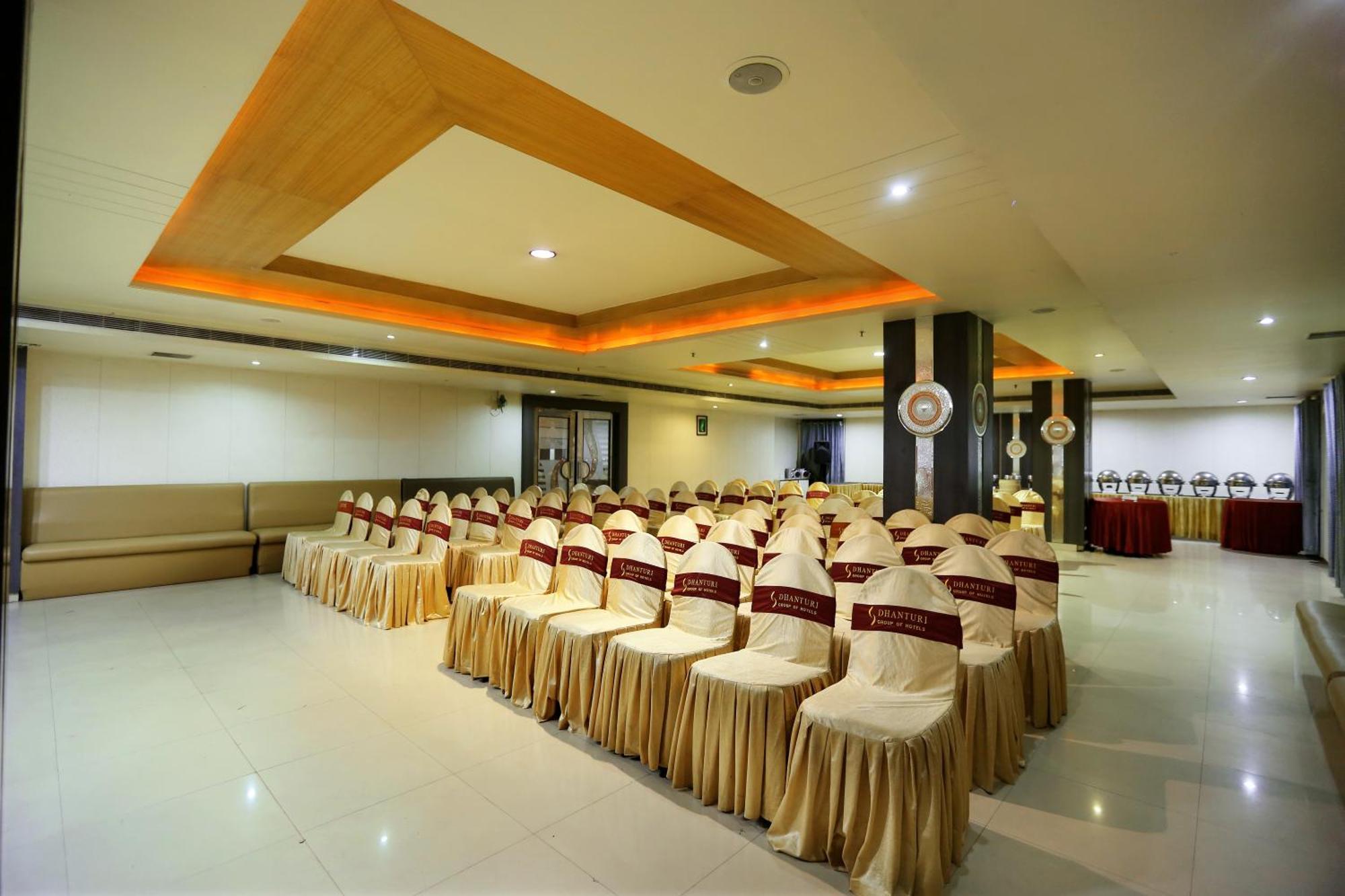 Hotel Sitara Grand Hyderabad Ngoại thất bức ảnh