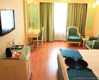 Hotel Sitara Grand Hyderabad Ngoại thất bức ảnh