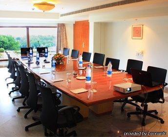 Hotel Sitara Grand Hyderabad Ngoại thất bức ảnh