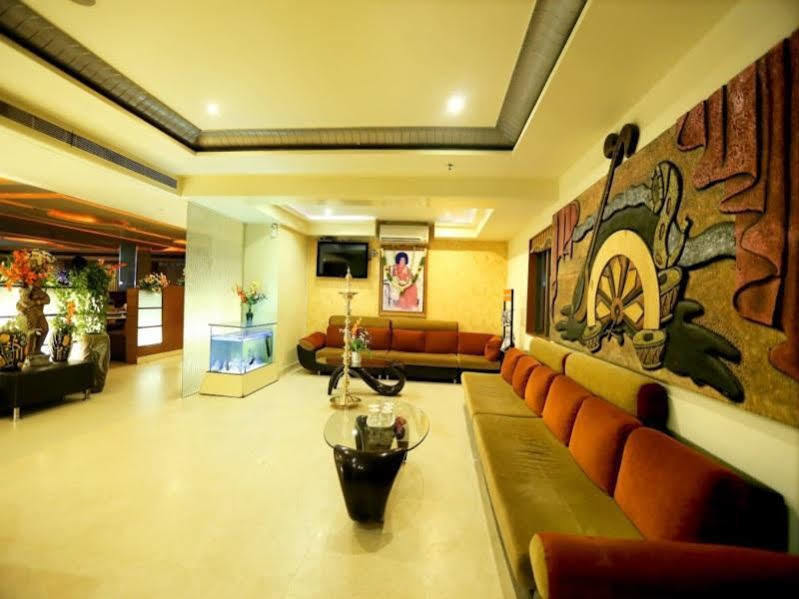 Hotel Sitara Grand Hyderabad Ngoại thất bức ảnh